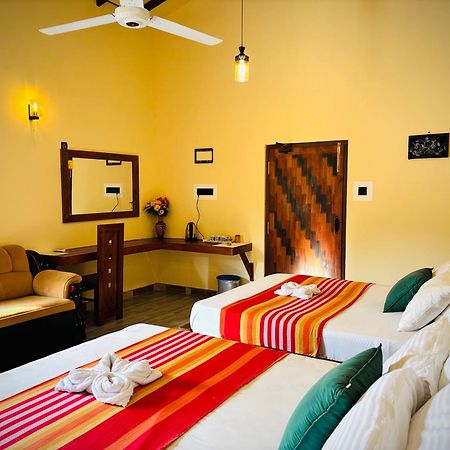 Nirosha Guest House กอลล์ ภายนอก รูปภาพ
