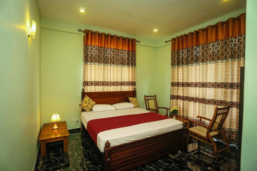 Nirosha Guest House กอลล์ ภายนอก รูปภาพ