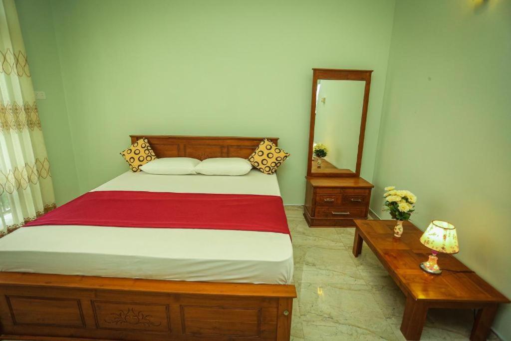 Nirosha Guest House กอลล์ ภายนอก รูปภาพ